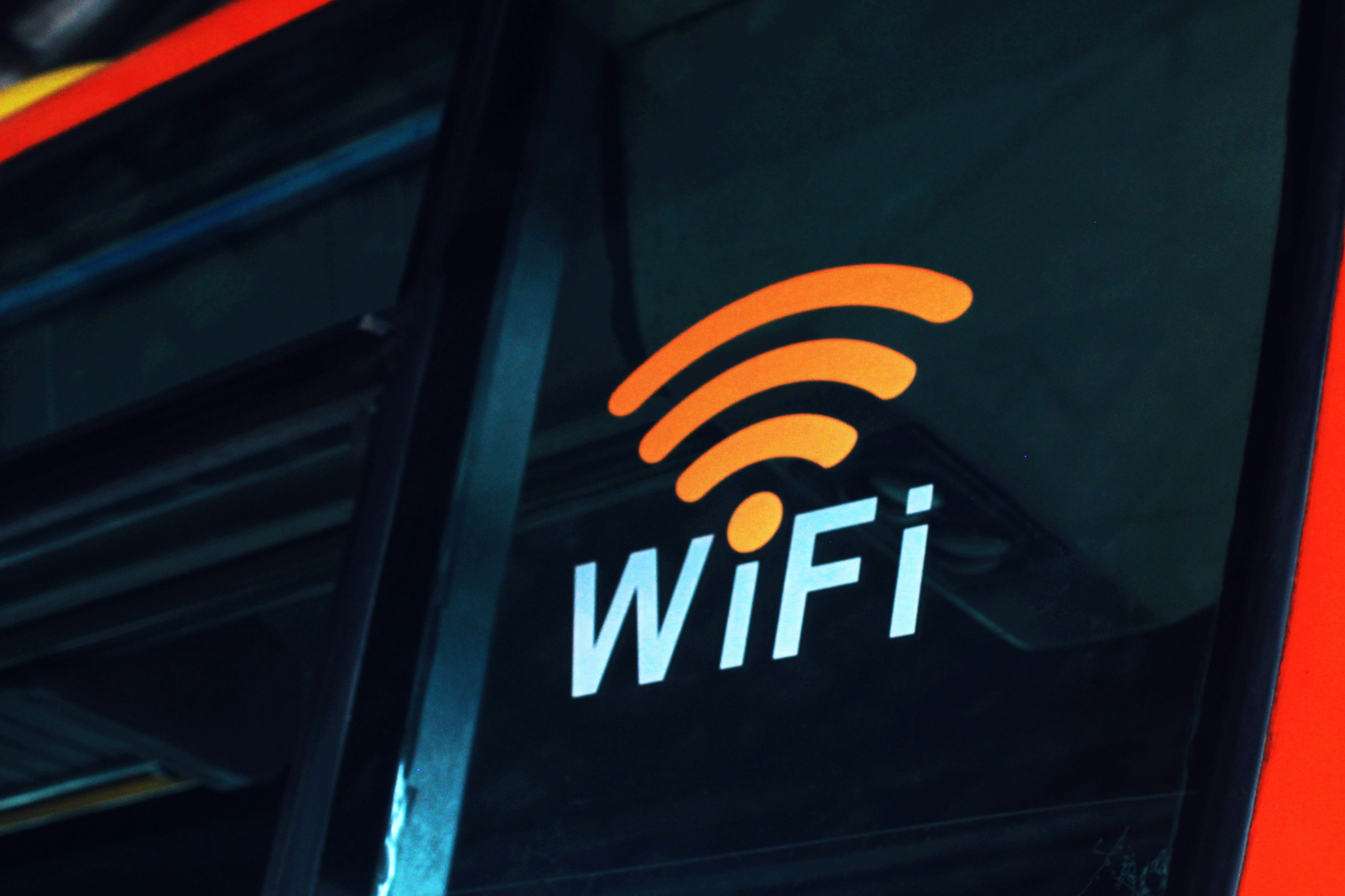 Mobile Wi-Fi Hotspot: 6 Features to Look for Before You Buy