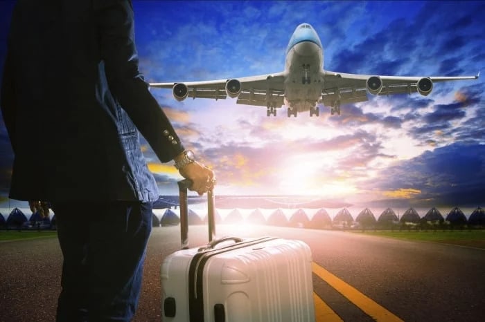 8 Must-Have Business Travel Essentials for Stress-Free Trips